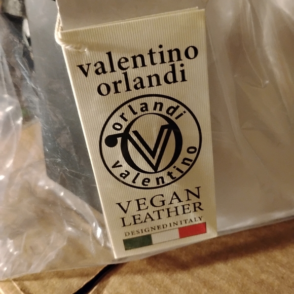 Valentino Orlandi Vegan Leather Tag - Picture 8 of 16